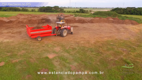 Os Tiranos - Bailando o chamamé [VDownloader].00_02_39_04.Quadro007_a56e55c4d7e61b801e9dee526bb45fa16dbf0126.jpg